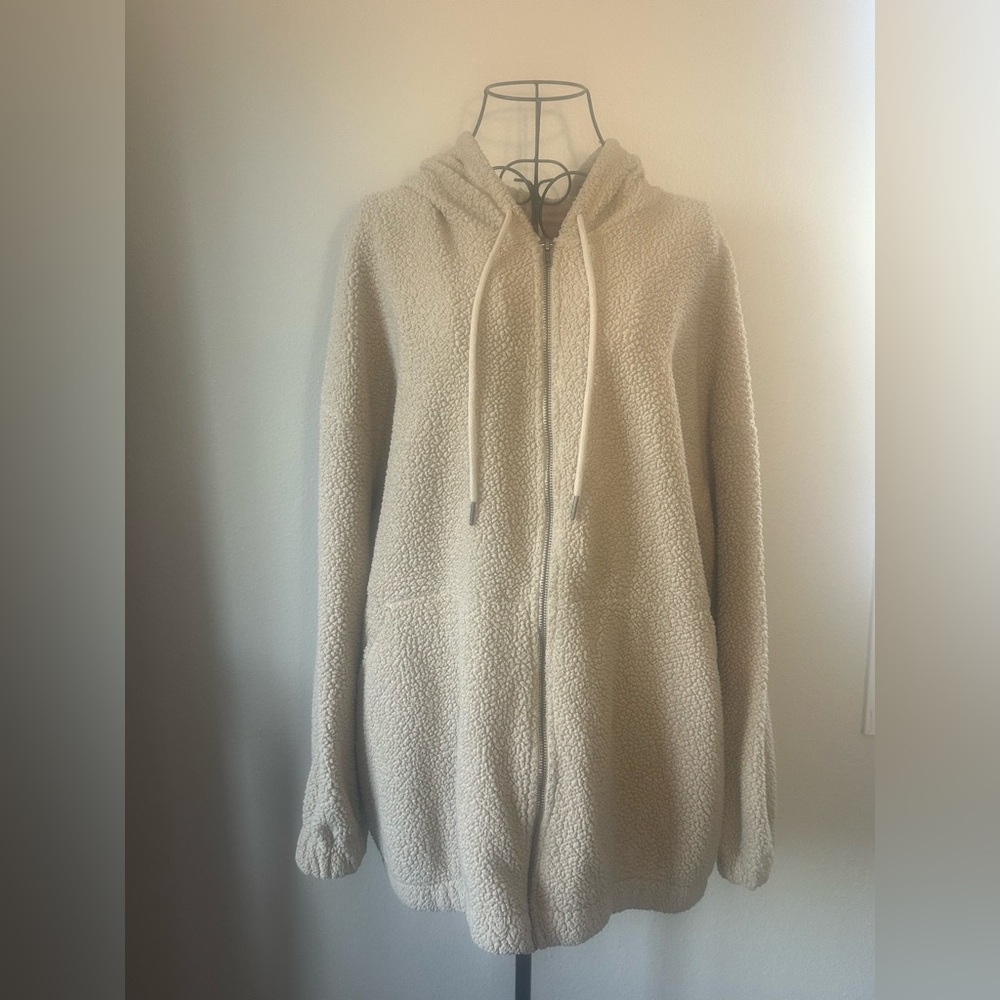 Cozy Cream/Tan Zip Up Hoodie